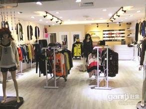 廣東深圳新港灣服裝批發(fā)城 時尚潮流與商業(yè)機(jī)遇的交匯點